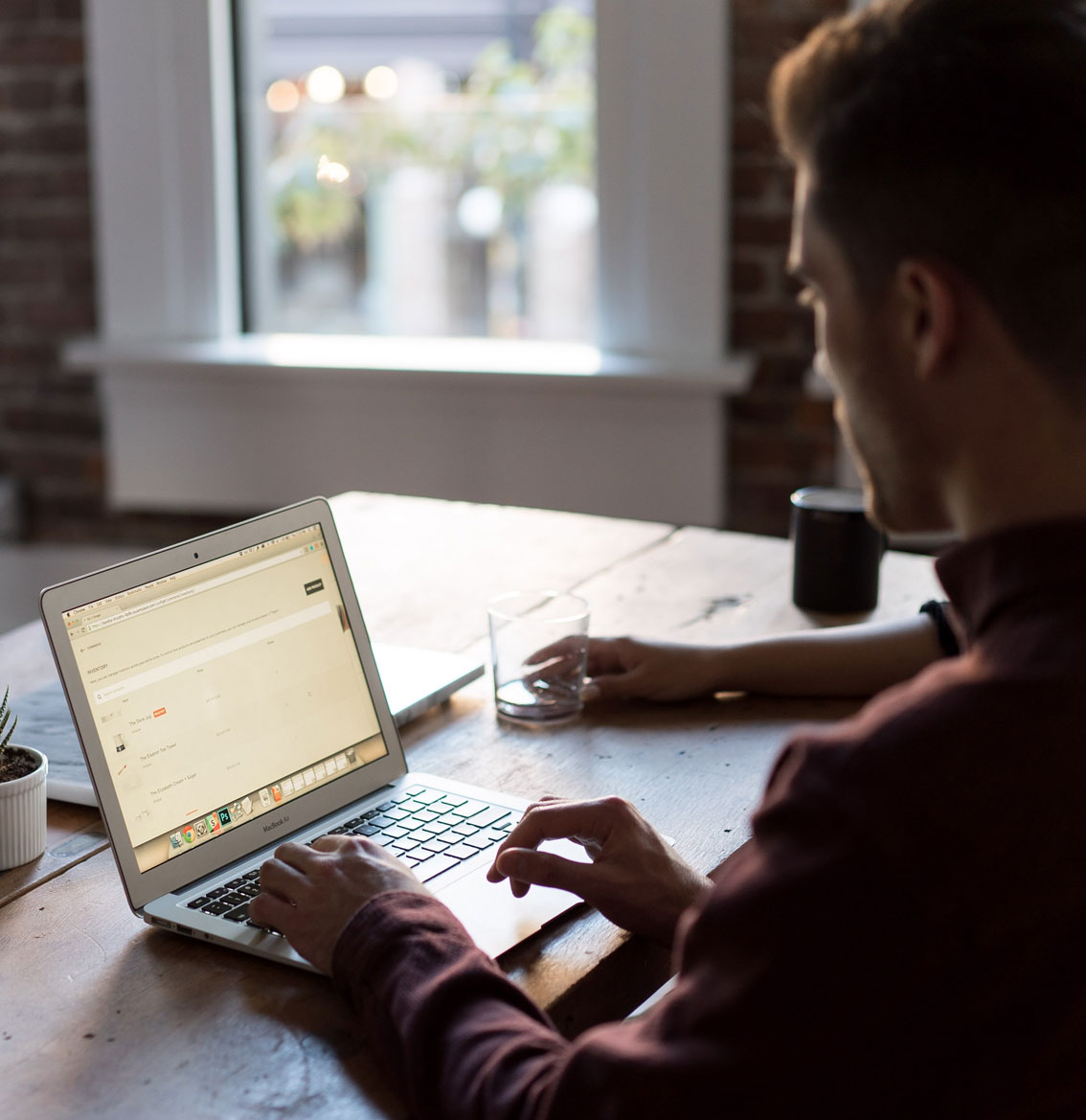 bench-accounting-C3V88BOoRoM-unsplash